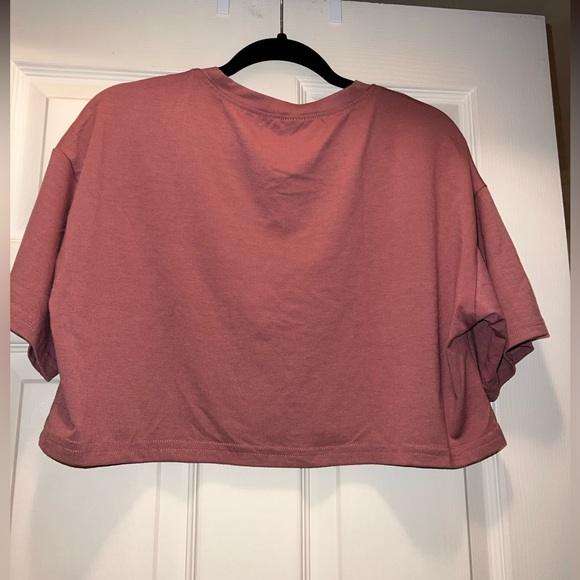 Pink Cropped tee - Picture 2 of 3